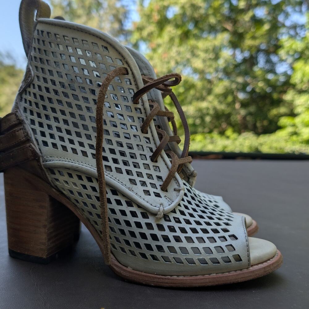 Freebird by Steven Tan Ankle Boots with Classic Design